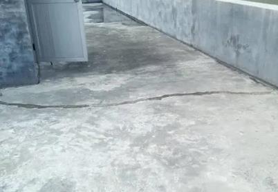 临江楼顶漏水维修公司分享下如何解决卫生间隐蔽部位漏水的问题?